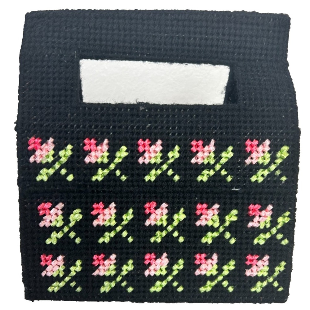 Vintage Columbia Minerva Black Cross Stitch Flower Plastic Canvas Handbag Purse